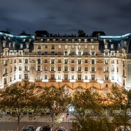 The Peninsula 5* Paříž