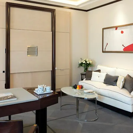 The Peninsula 5* Parijs