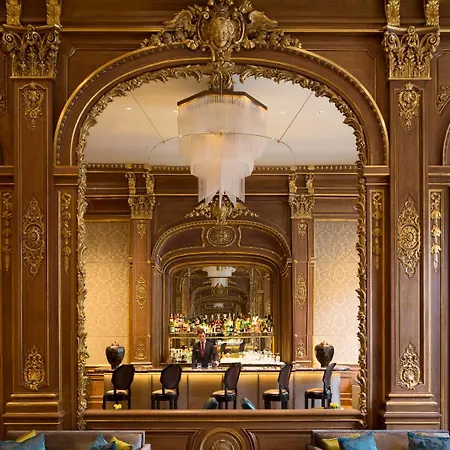 The Peninsula Hotel 5*
