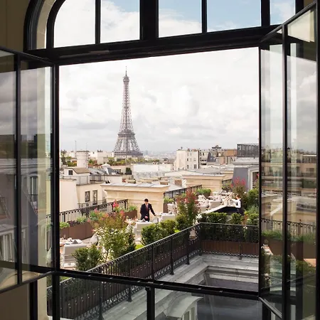 The Peninsula 5* Paris