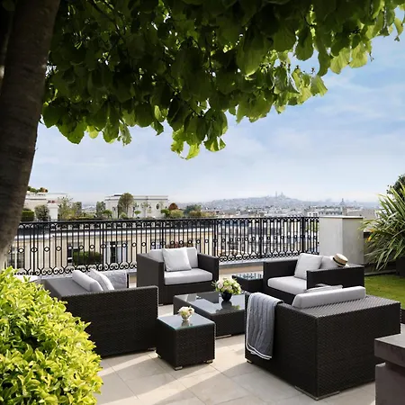 The Peninsula 5* Paris