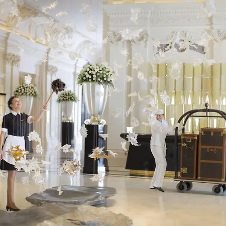 Отель The Peninsula Париж