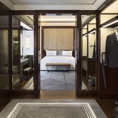 The Peninsula Отель Париж