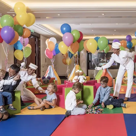 The Peninsula Отель Париж