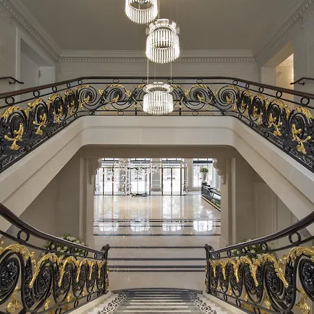 Отель The Peninsula Париж