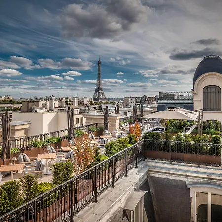 The Peninsula Отель 5*