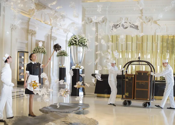 Otel The Peninsula Paris